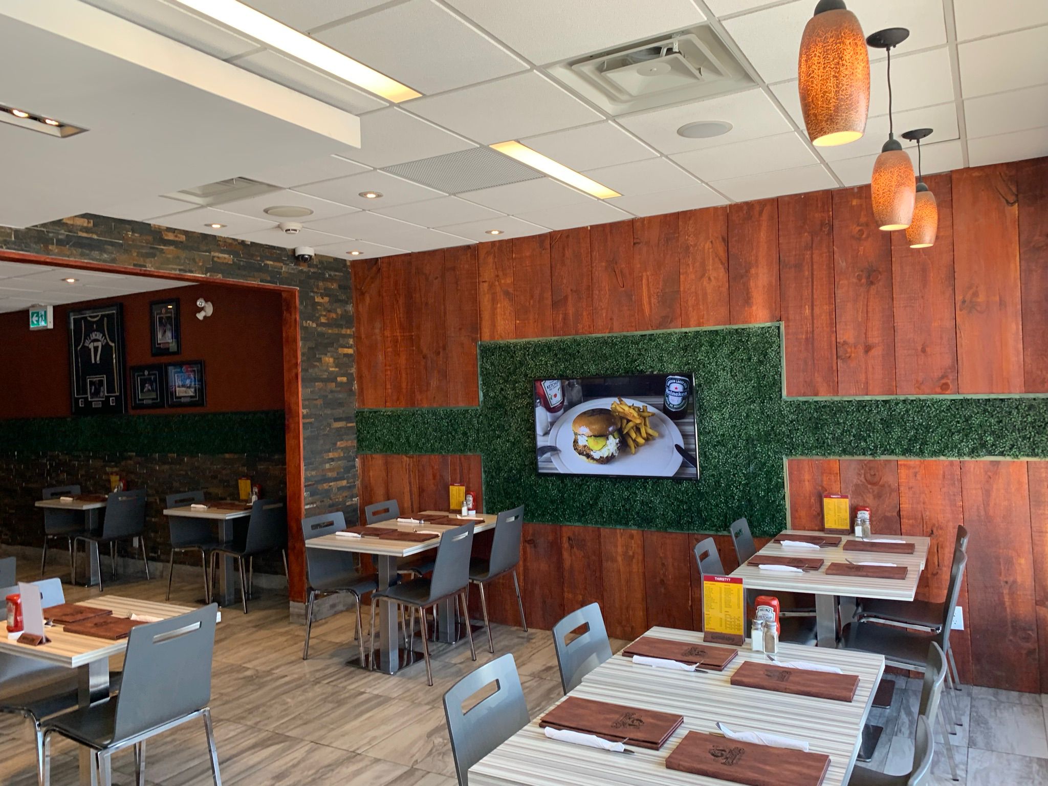 Restaurant renovation contractor project at Kansas King Chicken Ribs in Greater Toronto Area 8